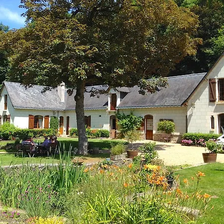 לינה וארוחת בוקר Domaine De Joreau 3*