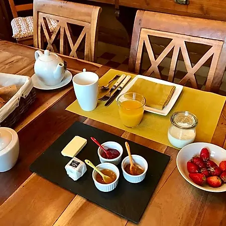 Domaine De Joreau Bed & Breakfast